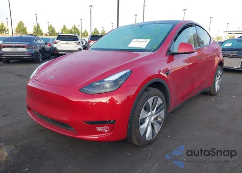 2023 Tesla Model Y Awd/Long Range Dual Motor All-Wheel Drive z USA, uszkodzony, nr VIN 7SAYGDEE1PA191515